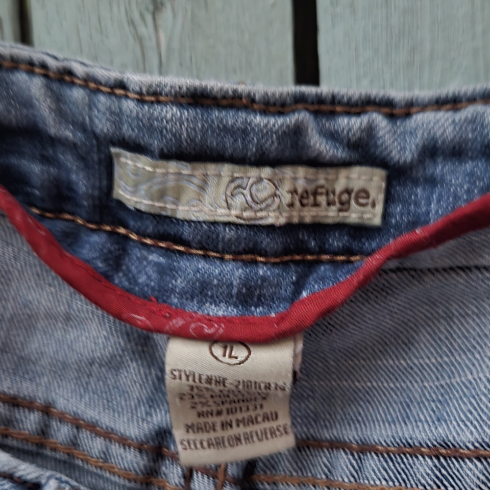 Refuge Blue Jean Shorts Distressed Cutoff Casual - Picture 3 of 3